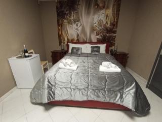 Red Fox Rooms - Decimomannu - 9