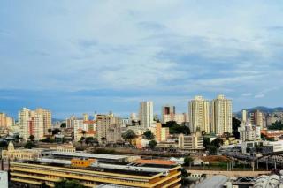 Vista - Amplo 3 quartos no centro, perto de tudo - 0