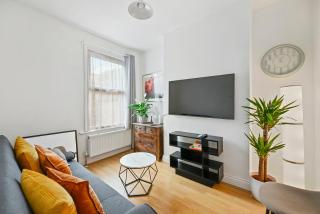 Cosy Urban Oasis 2 Bedroom Flat in Tottenham ( Sleeps 5 People ) - Londra - 0