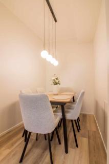 Old Town Deluxe Apartment - 8