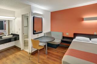 Motel 6-Lindale, TX - Lindale - 2