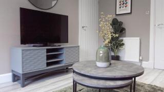 3 BDR House At Caledonia Luxe Stays Short Lets & Serviced Accommodation Glasgow - 9