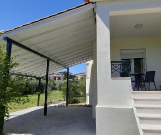 Bright New Garden - Chaniotis - 7