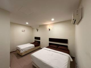 Ezzy In Hotel - Seri Manjung - 9