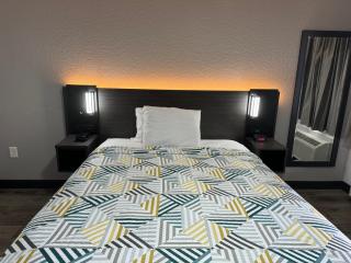 Studio 6 Extended Stay - West Palm Beach, FL - 5