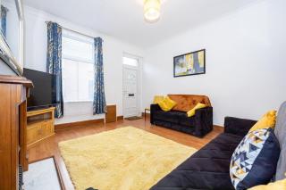Cosy Two bedroom Terrace Blackburn - Cherry Tree - 7