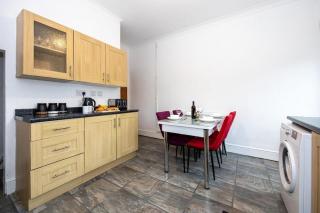 Cosy Two bedroom Terrace Blackburn - Cherry Tree - 5