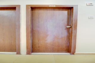 Hotel Della Comfort near Ambreshwar Shiv Mandir, Ambernath - Ambernath - 4