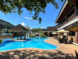 Resort-inspired Condo with Queen-size bed & 50-inch Smart TV - Cebu - 1