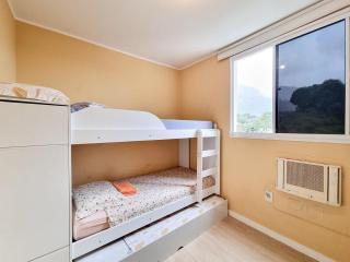 Apt 402 · Apt 2 qts,1,3 km do Rio Centro, Junesse , conf., s - Rio de Janeiro - 2