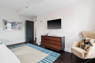 Luxury Living: Grand 7BR/5BA near Everything - 1