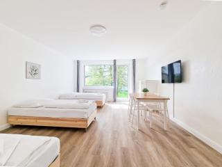 RAJ Living - Monteurwohnungen - 3 Schlafzimmer - Küche - Balkon - Waschmaschine - 25 Min zur Messe DUS - Heiligenhaus - 6