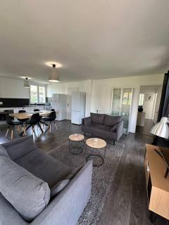 Villa Constance 3 Antibes - Spacieux logement en dernier étage - Antibes - 1