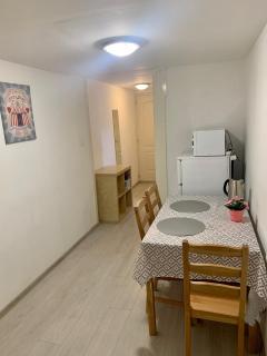 Liszt Ferenc LONG-TERM BUDGET Apartments - Budapest - 7