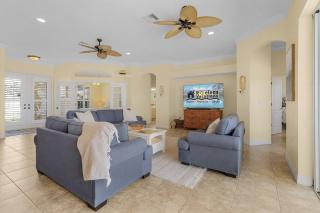 Gulf Access, Kayaks, Heated Pool - Villa Happy Hour - Roelens Vacations - Cape Coral - 4