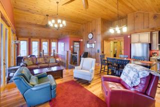 Luxurious Lakefront Paradise in Scottsboro with Dock - Scottsboro - 6