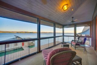 Luxurious Lakefront Paradise in Scottsboro with Dock - Scottsboro - 5