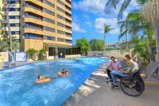 Embassy Suites by Hilton Anaheim-Orange - 8