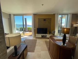 Deluxe Sunrise Sky Terrasse 2 Bedroom Design Apartment & Fantastic Lake View - Maderno - 0