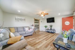 South Bend Home with Gas Grill Near Universities! - South Bend - 0