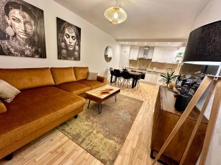 Millennium Skorosze Mango - Warsaw - 0