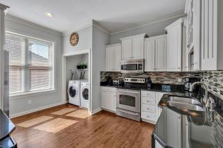 NashVillas - 2 Side By Side Homes - CityScape Views - Nashville - 7
