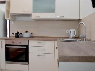 Apartments Venilia - Lukoran - 3