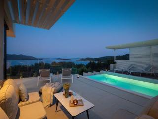 Magnificent Murter Villa Villa Royal 4 Bedrooms Sea Views & Private Pool & Gym Jezera - 2