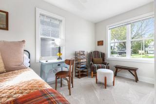 Hickory Hideaway, Cozy 2 bedroom with private dock - Oshkosh - 9
