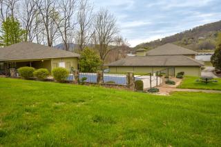 Lakeview Dreams - Young Harris - 8