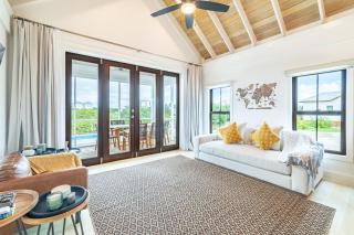 Casa Serena + The Pool Club @ Mahogany Bay - San Pedro - 6