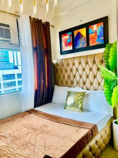 300 Mbps WiFi - 55 inch SMART TV - Alabang condo near Bellevue Hotel Filinvest City - Manila - 9