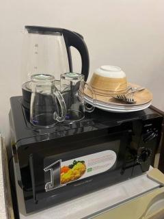 300 Mbps WiFi - 55 inch SMART TV - Alabang condo near Bellevue Hotel Filinvest City - 5