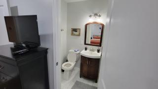 King bed, whole house, PS4, free parking - Atlanta - 4