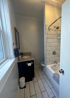 2Br Comfy BJ Hospital STL Zoo - Tower Grove - 4