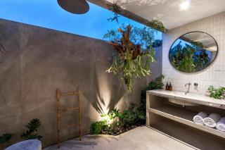 Charming one-bedroom studio - 2