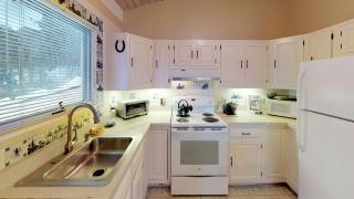 Silver Spring Chalet Brought to you by GetAway Vacations - 3