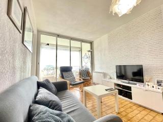 Appartement en bord de mer à Sète avec loggia, parking privé et accès direct à la plage - FR-1-338-566 - 2
