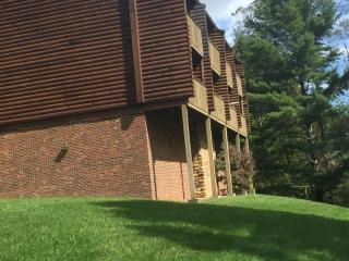 Highland Hills Motel & Cabins - Boone - 7