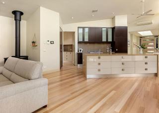 Kingfisher Retreat - 1