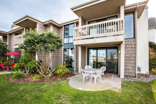 Oceanside Beach Condos - Oceanside - 4