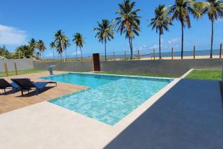 Piscina aquecida, 5 suítes e pé na areia com vista espetacular!! - Barra do Sirinhaém - 2