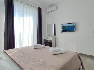 FLORE Rooms - Sarandë - 9