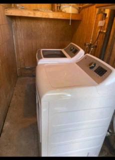 Casual Beach Getaway - Pool - Short Walk to Beach - 1