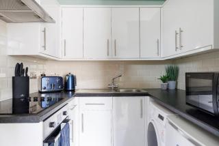 St Richard's Apartment - Chichester - 3