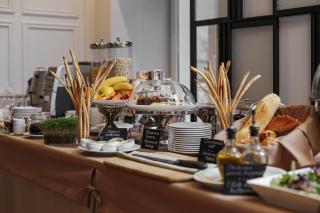 Continental Hotel - Odesa - 7