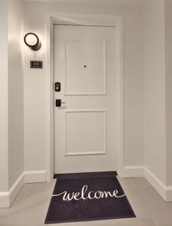 Fun Cozy Apts - 1 25 Mile Walk to TIAA Bnk Fld - 6