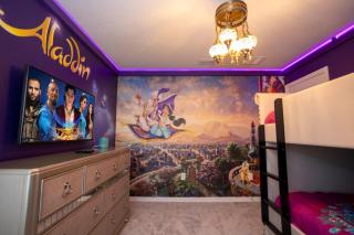 2330 LC - Luxurious 8BR Townhome Getaway - Davenport - 8