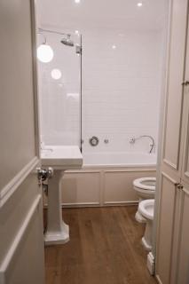 Sapphire Sanctuary - London - 9