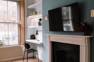 Sapphire Sanctuary - London - 1